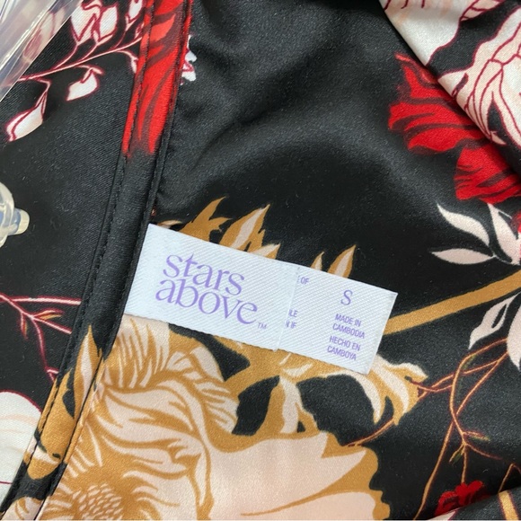 Stars Above Women’s Sleepwear - Picture 4 of 5